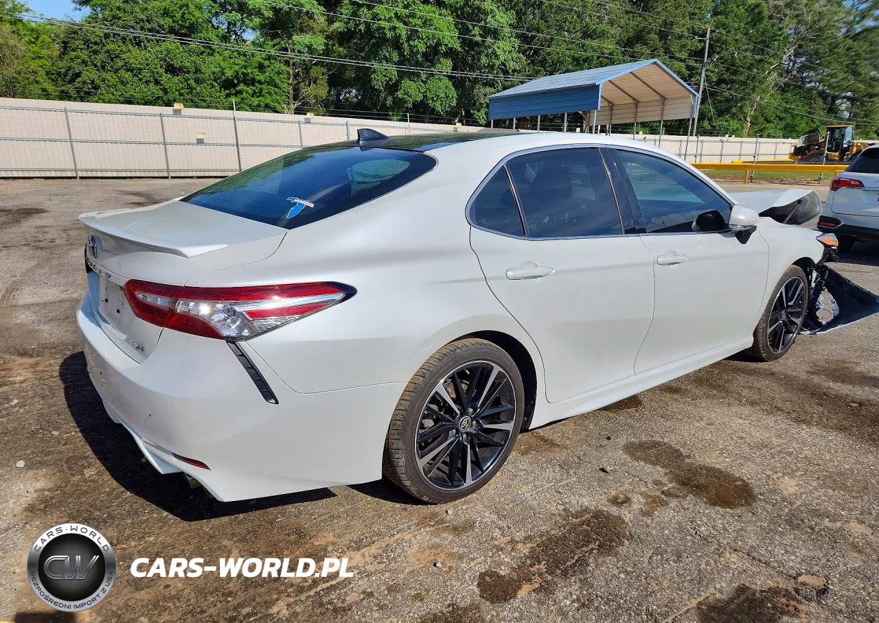 2020 Toyota Camry Xse VIN:4T1K61AK4LU383690 - 3