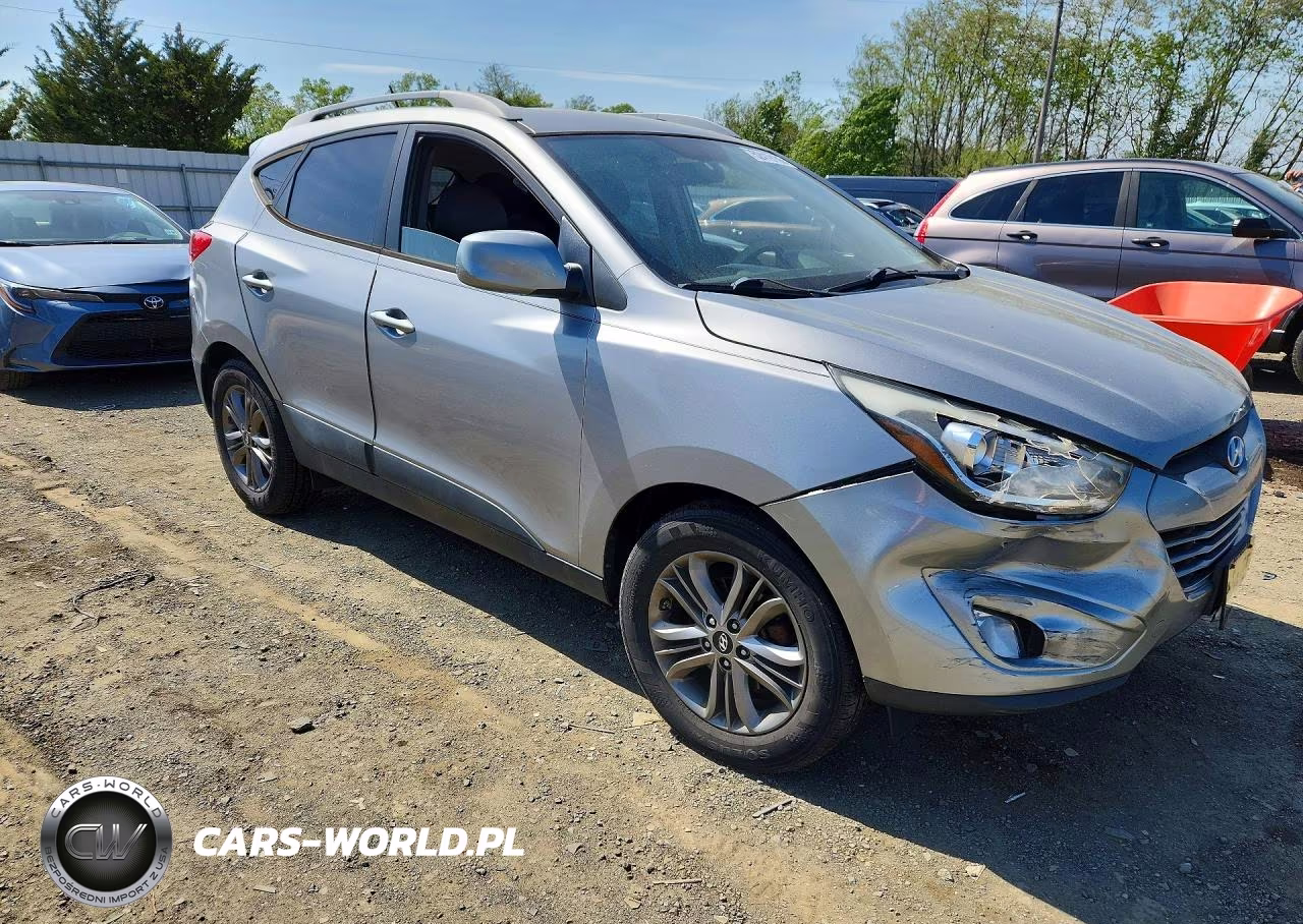 2014 Hyundai Tucson Se VIN:KM8JU3AG2EU830545 - 4