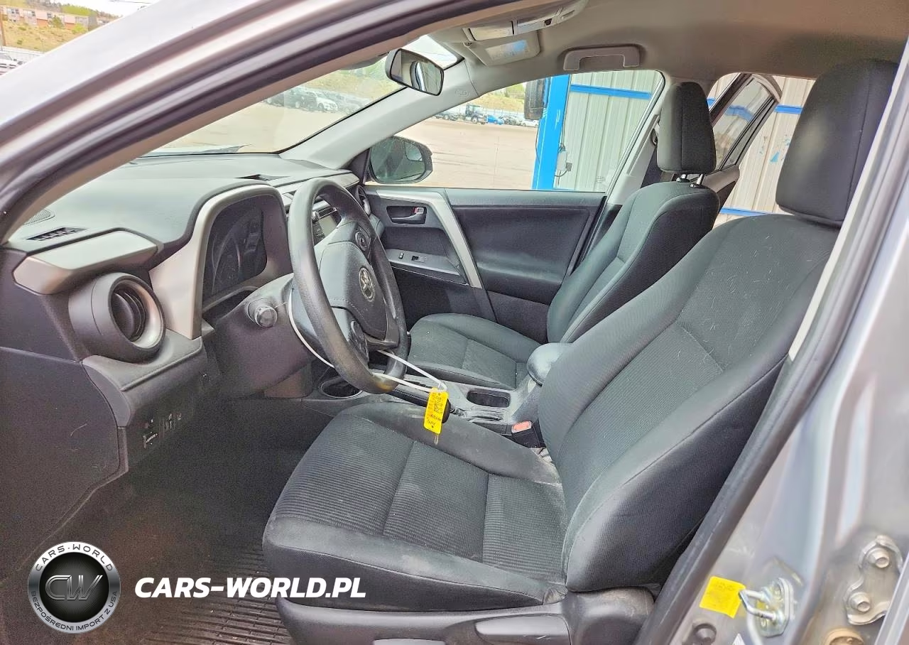 2018 Toyota Rav4 Le VIN:2T3BFREV7JW793195 - 7