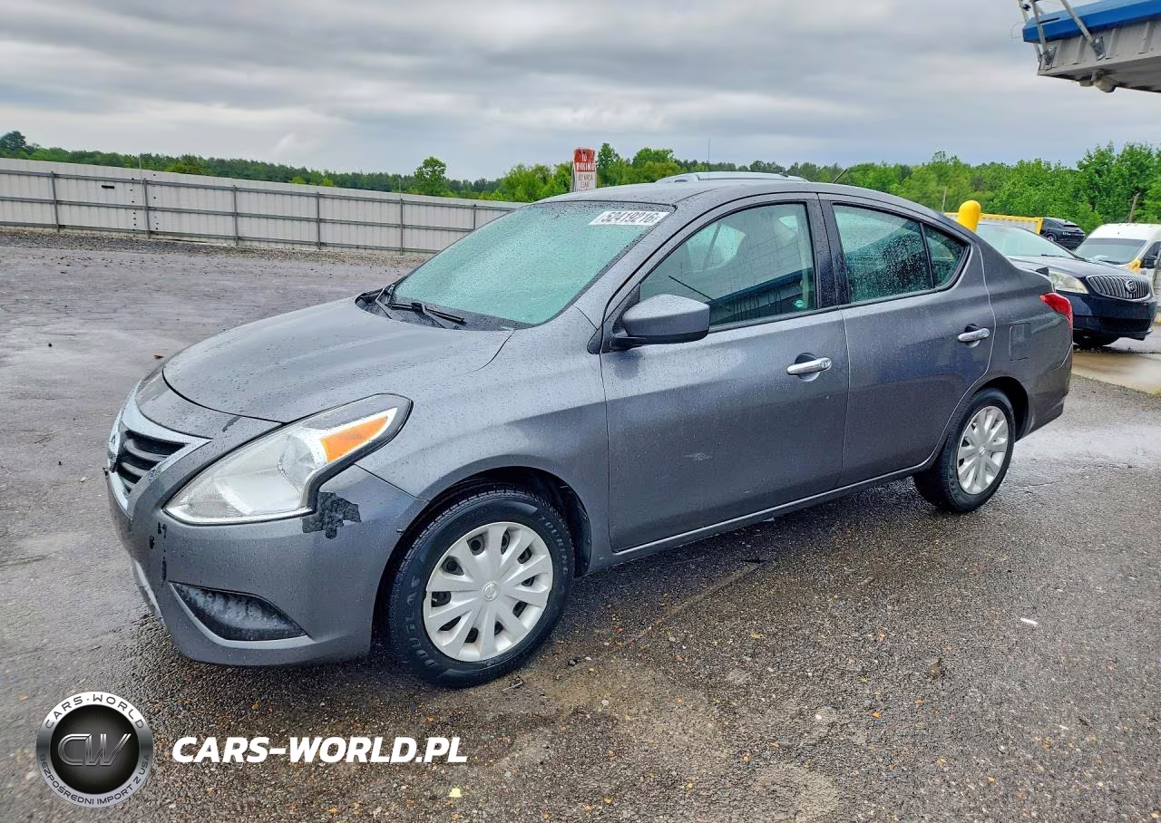 2016 Nissan Versa 1.6 Sv