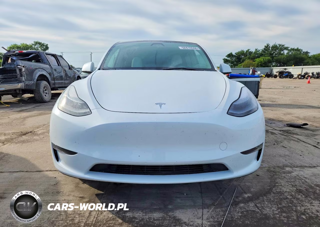 2023 Tesla Model Y VIN:7SAYGDEE1PF871692 - 5