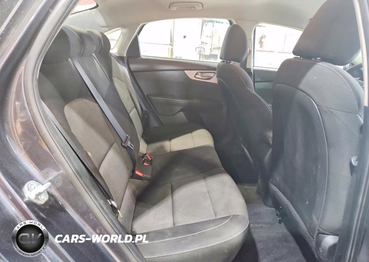 2023 Kia Forte Lxs VIN:3KPF24AD4PE601555 - 10
