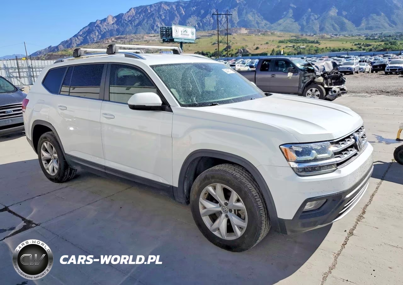 2018 Volkswagen Atlas Se VIN:1V2LR2CA9JC552145 - 4