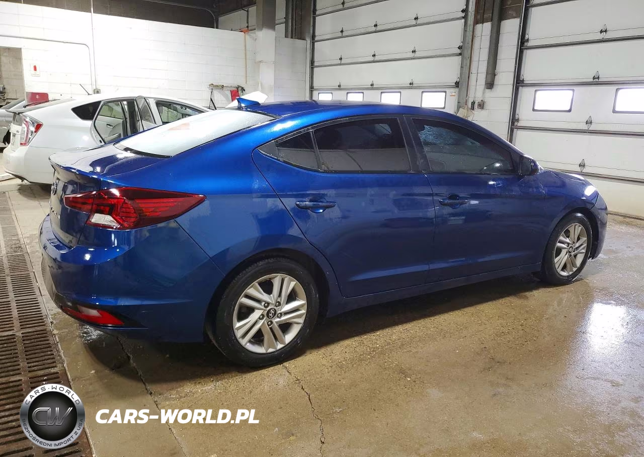 2019 Hyundai Elantra Sel VIN:5NPD84LF9KH401893 - 3