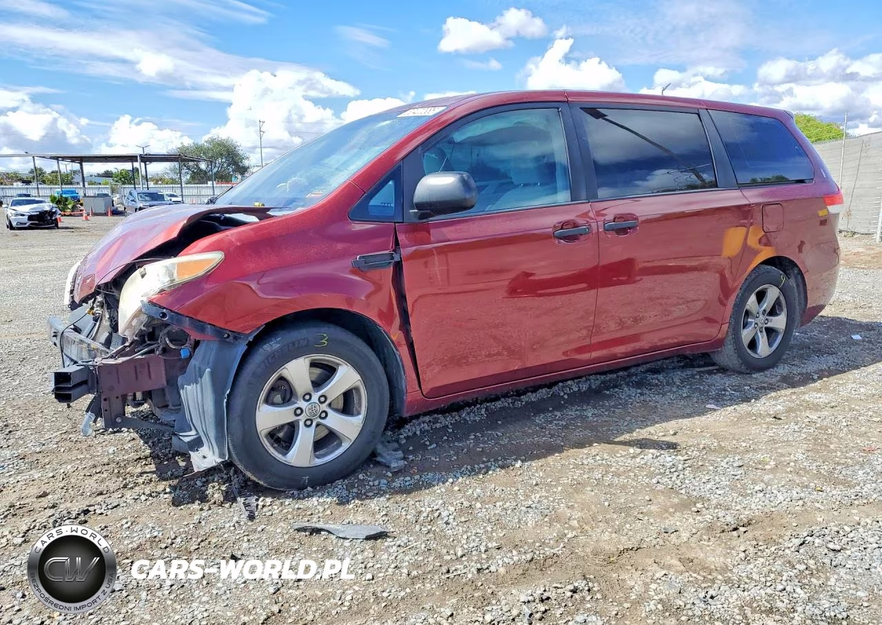 2013 Toyota Sienna L 7-Passenger – zdjęcie 1 z 14