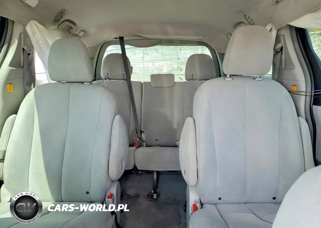 2013 Toyota Sienna L 7-Passenger VIN:5TDZK3DCXDS387120 - 10