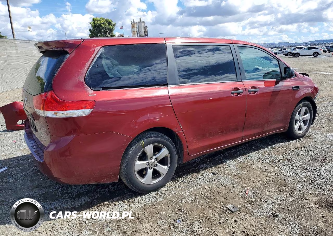 2013 Toyota Sienna L 7-Passenger VIN:5TDZK3DCXDS387120 - 3