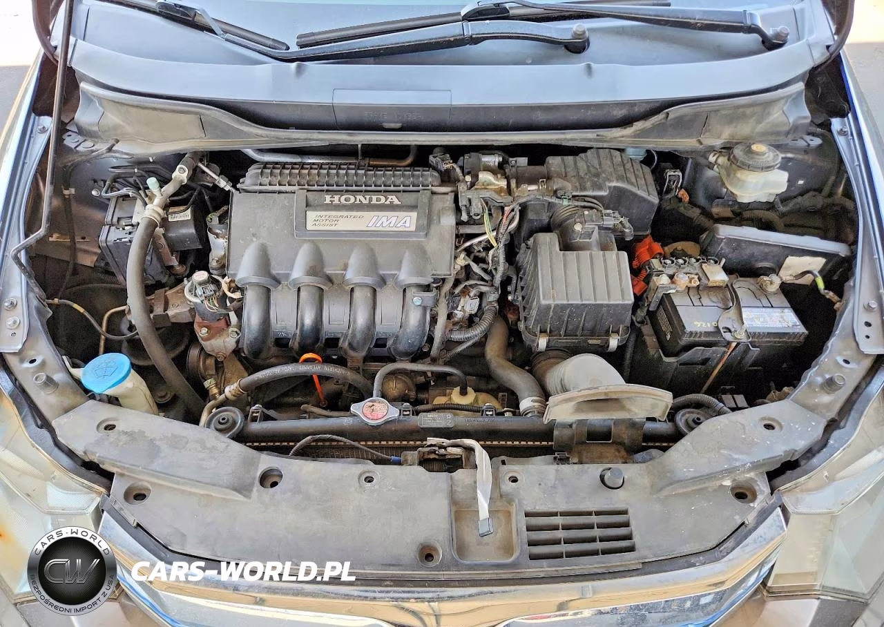 2013 Honda Insight VIN:JHMZE2H34DS002362 - 11