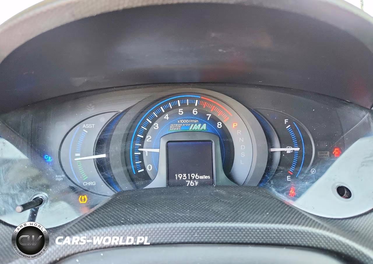 2013 Honda Insight VIN:JHMZE2H34DS002362 - 9