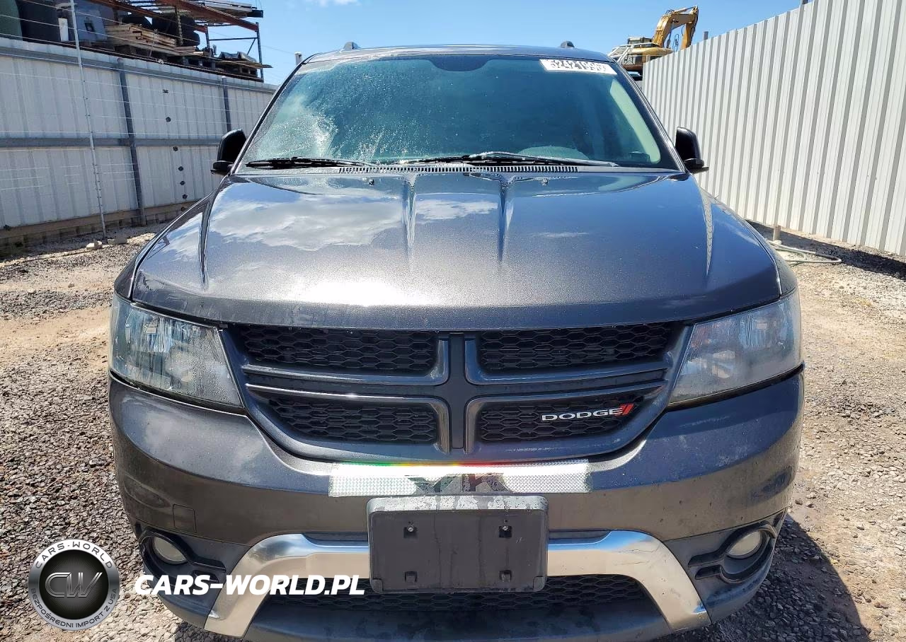 2018 Dodge Journey VIN:3C4PDCGG6JT257286 - 5
