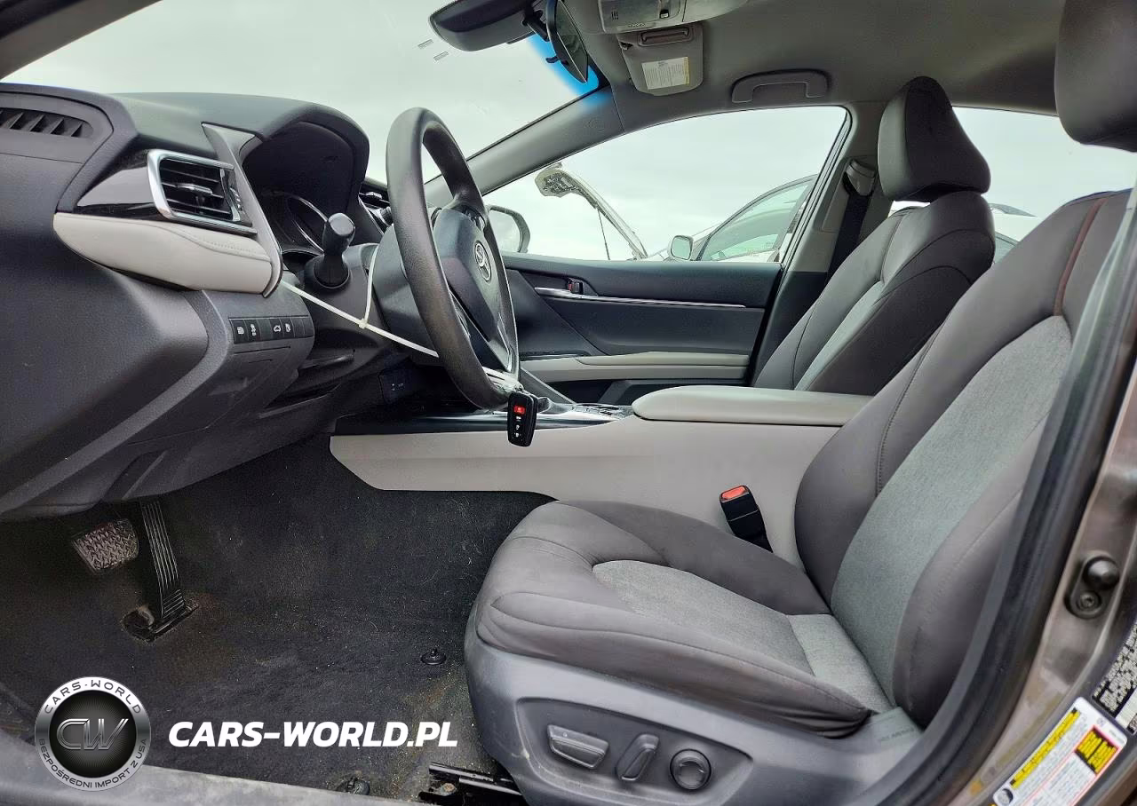 2018 Toyota Camry Le VIN:4T1B31HK5JU001792 - 7