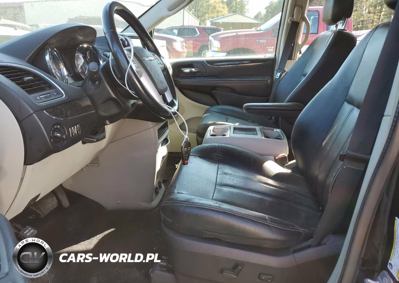 2016 Chrysler Town & Country Touring VIN:2C4RC1BG2GR148410 - 7