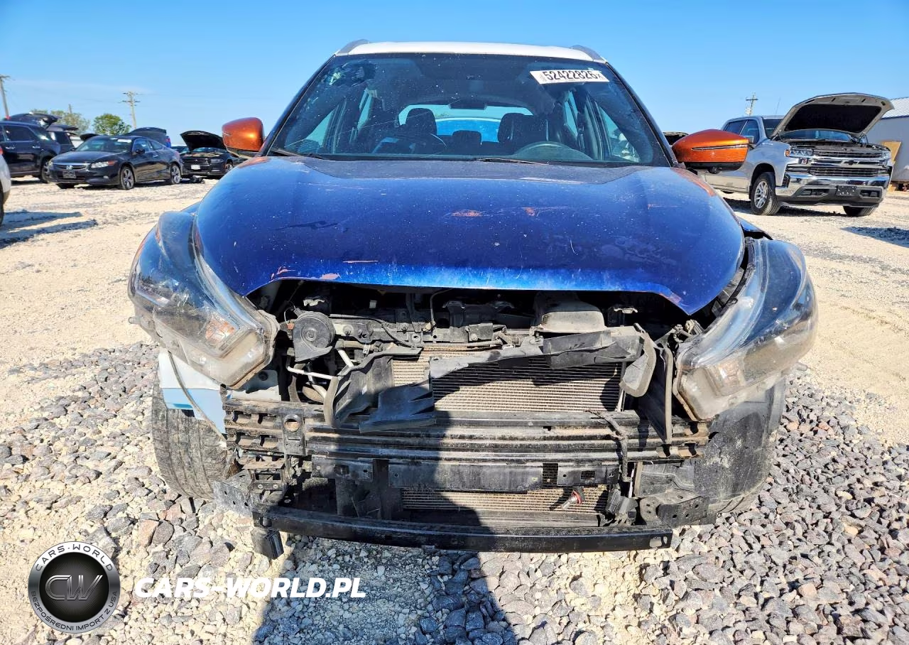 2019 Nissan Kicks Sr VIN:3N1CP5CU6KL491686 - 5