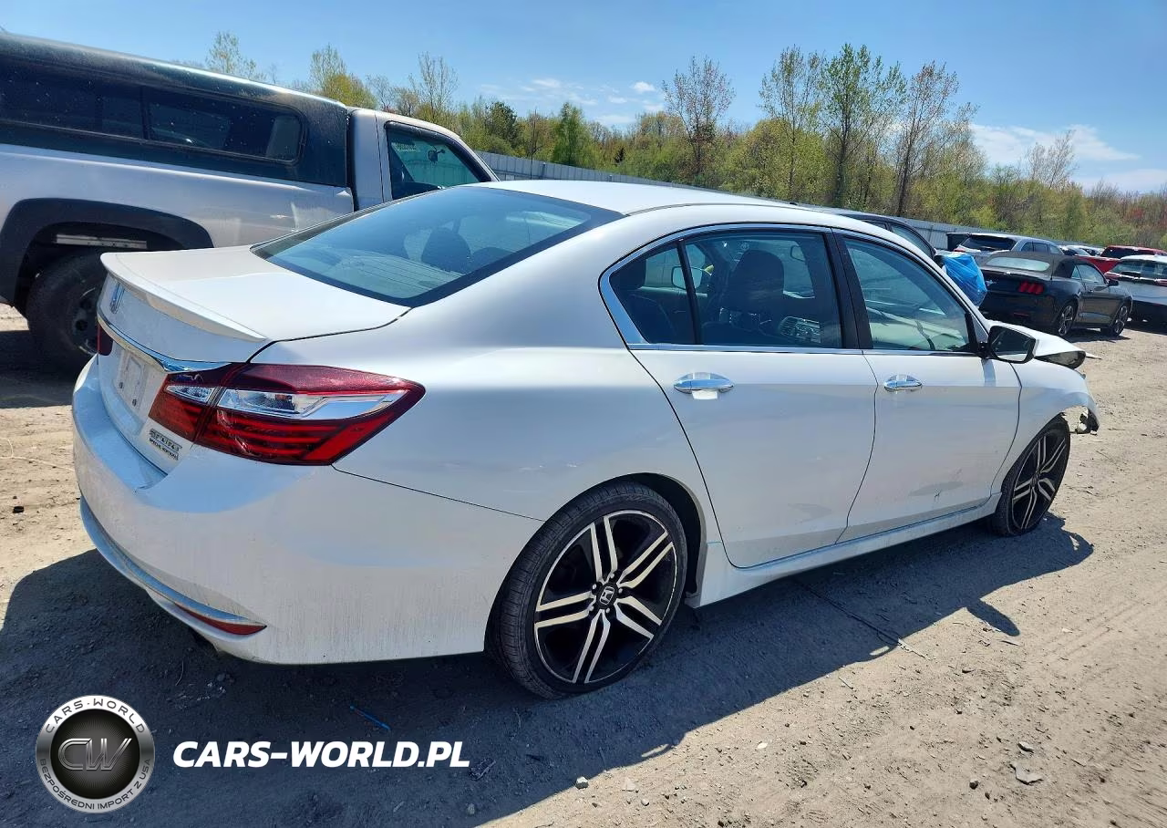 2017 Honda Accord Sport Special Edition VIN:1HGCR2F19HA264341 - 3