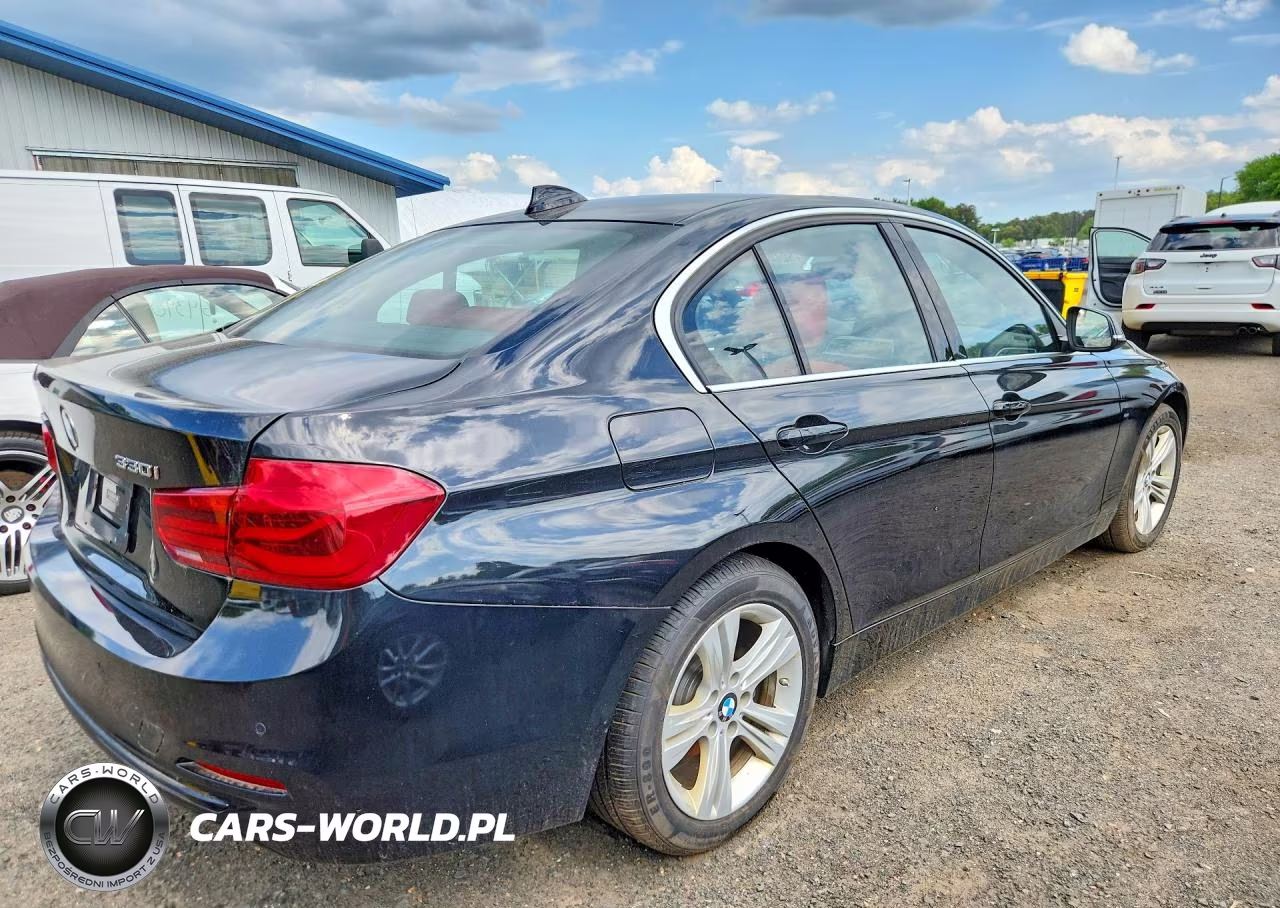 2018 BMW 330 Xi VIN:WBA8D9C55JEB35286 - 3