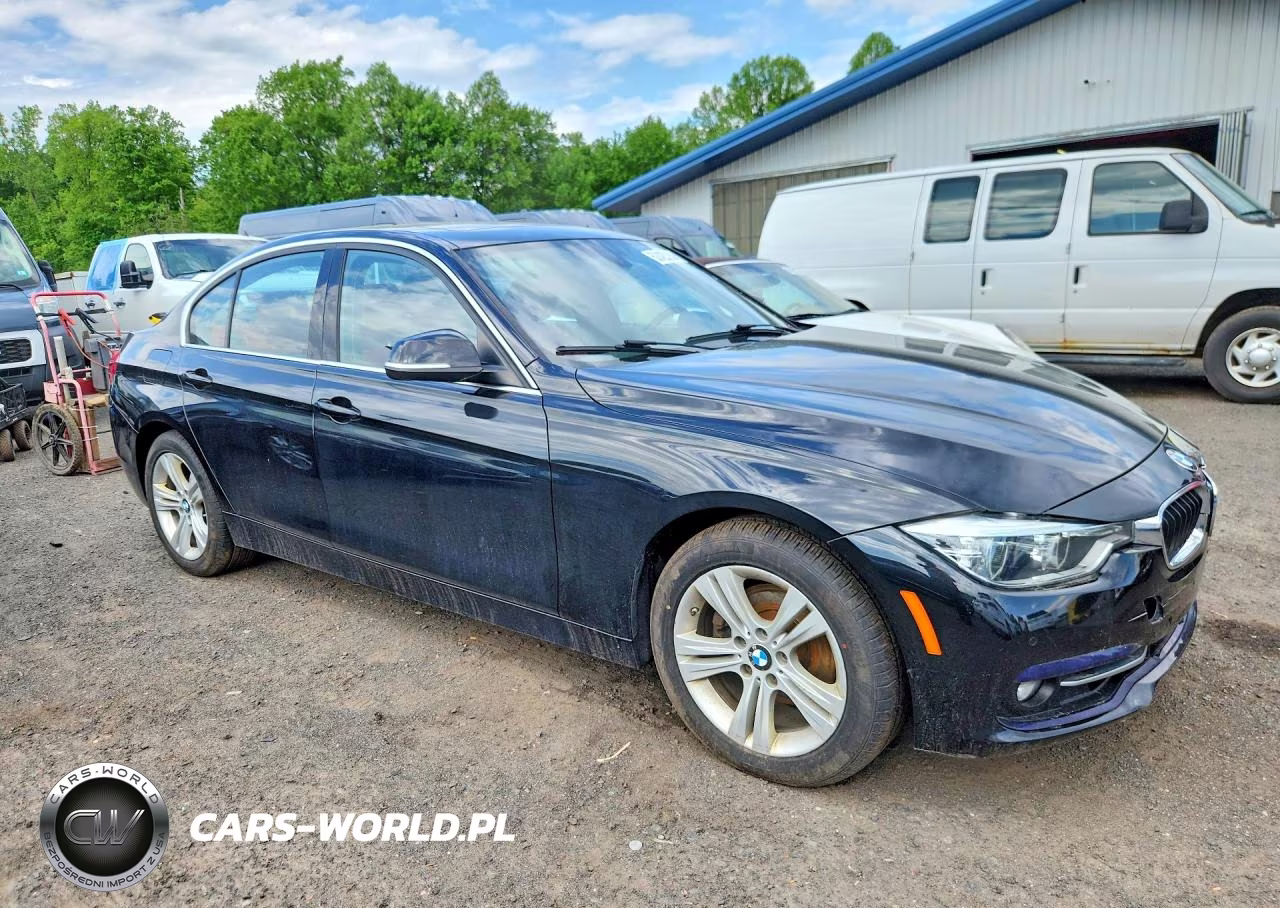 2018 BMW 330 Xi VIN:WBA8D9C55JEB35286 - 4