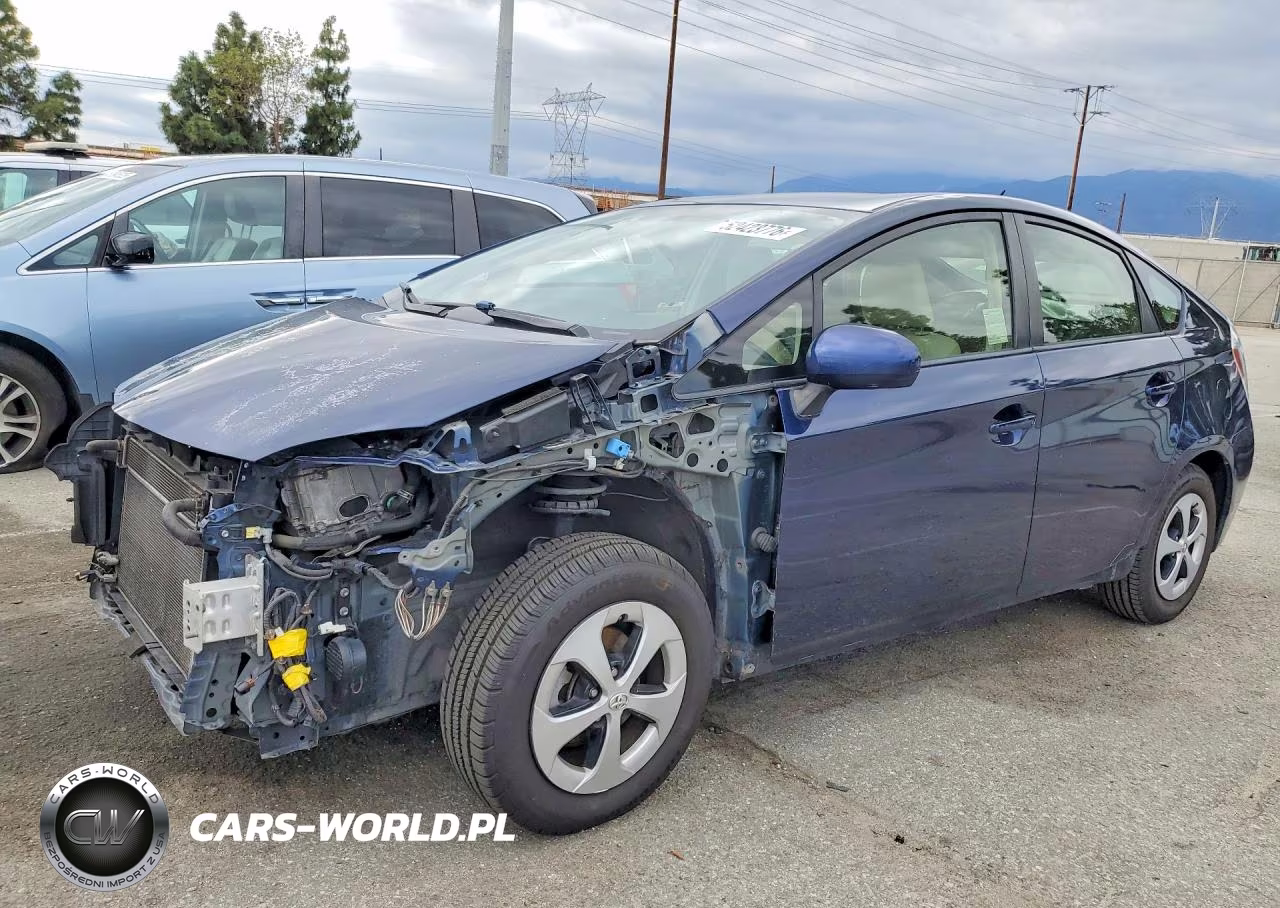 2012 Toyota Prius Three – zdjęcie 1 z 13