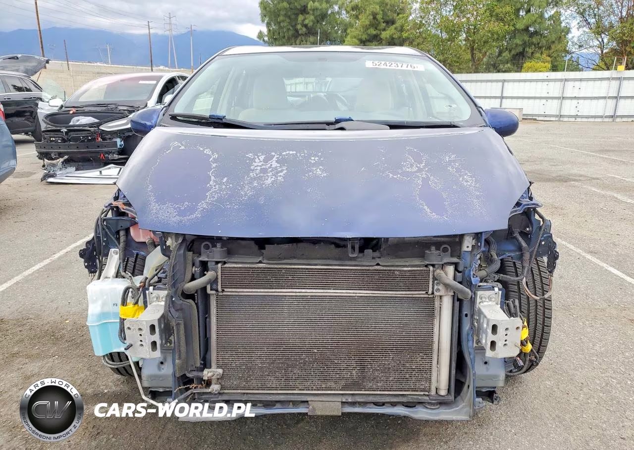 2012 Toyota Prius Three VIN:JTDKN3DU9C1553270 - 5