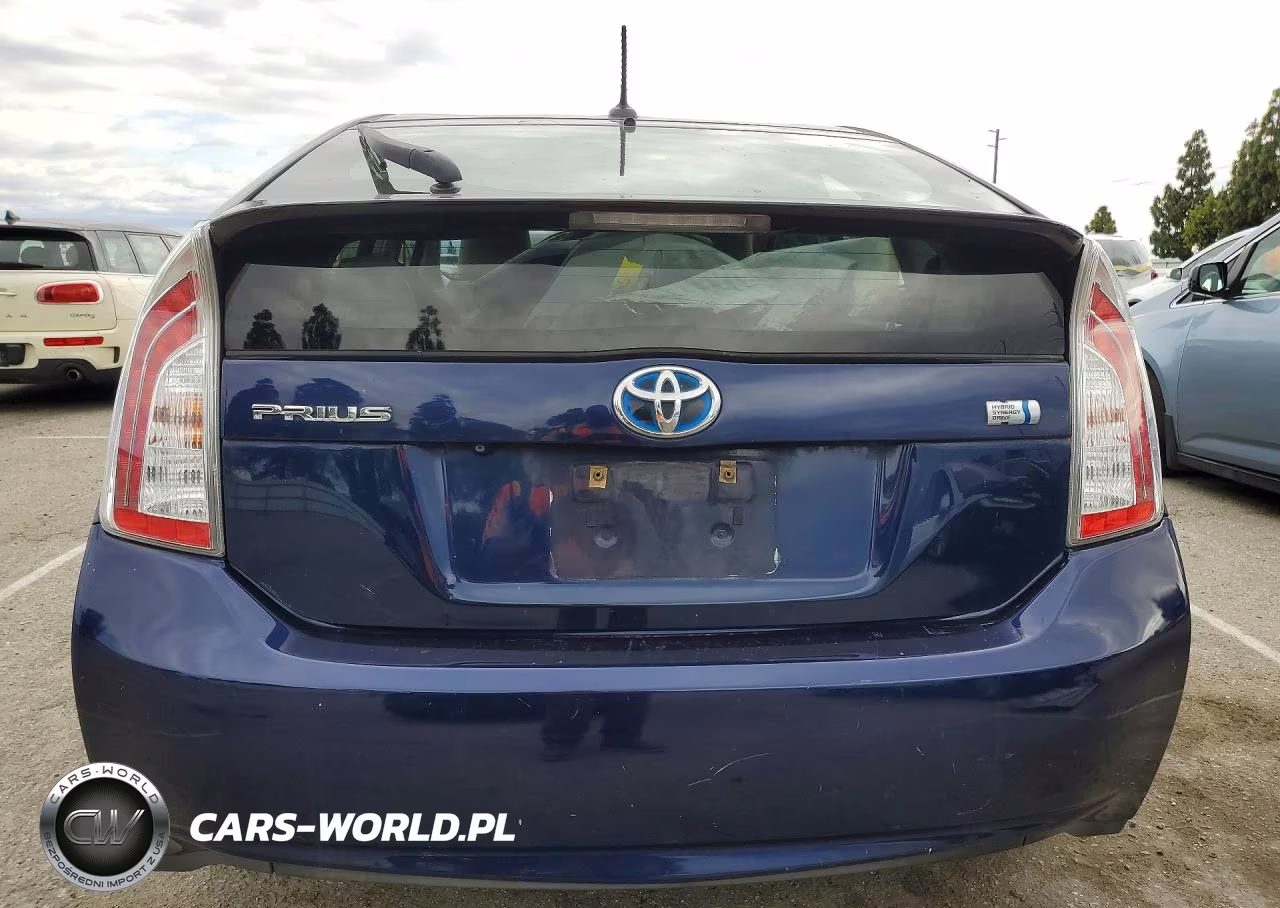 2012 Toyota Prius Three VIN:JTDKN3DU9C1553270 - 6