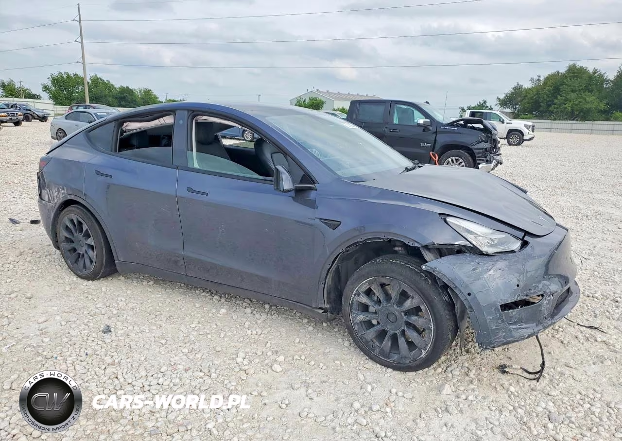2021 Tesla Model Y VIN:5YJYGDEE3MF202946 - 4