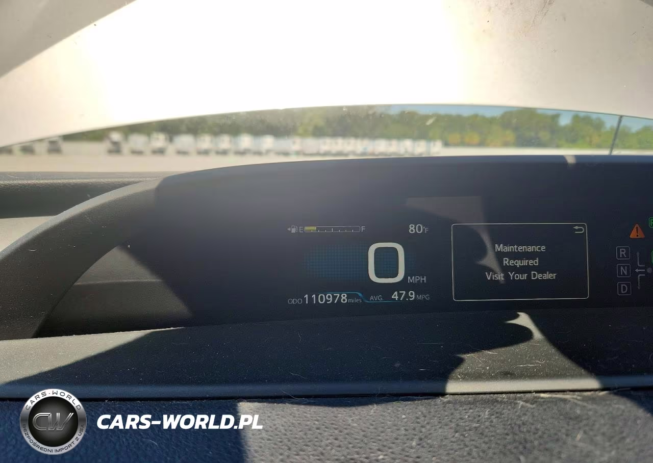 2017 Toyota Prius Four Touring VIN:JTDKARFU2H3036741 - 9