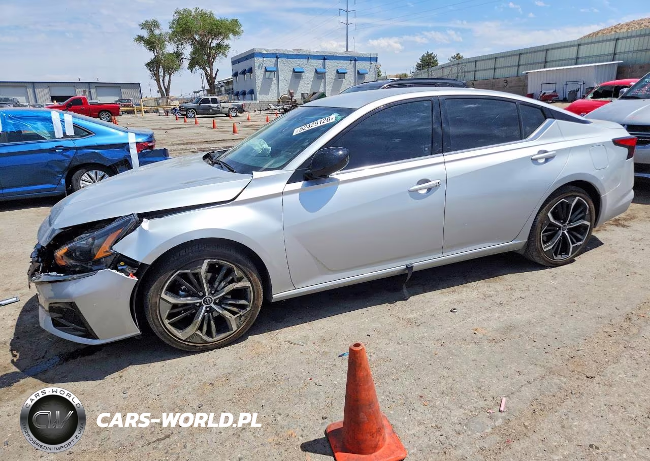 2024 Nissan Altima Sr – zdjęcie 1 z 12
