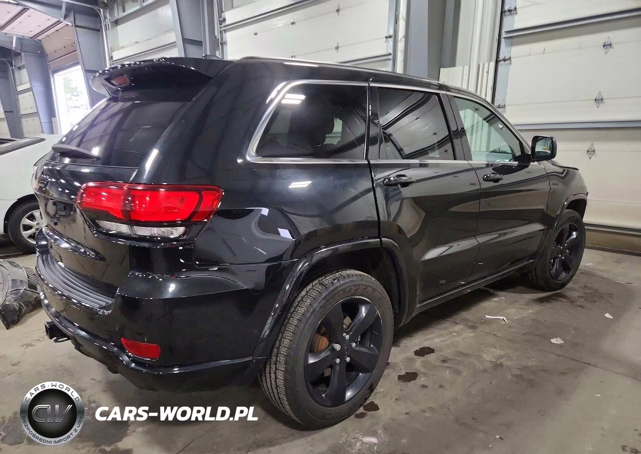 2015 Jeep Grand Cherokee Laredo VIN:1C4RJFAG1FC852853 - 3