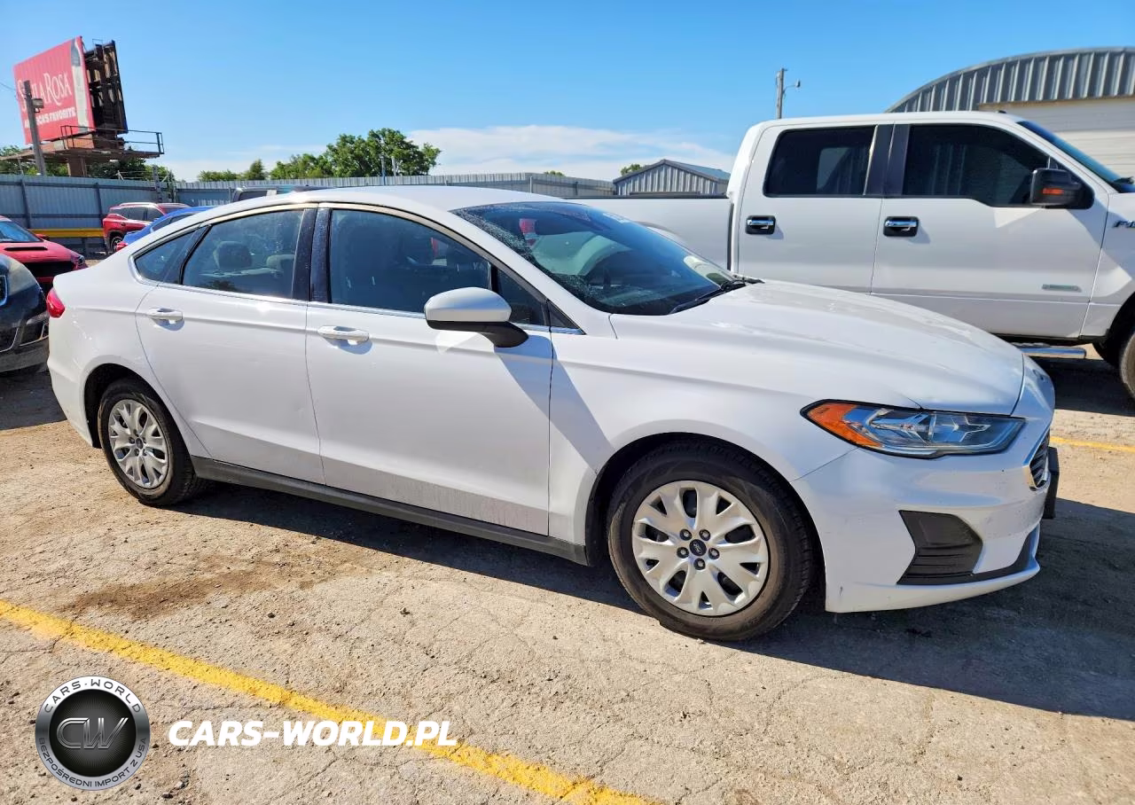 2020 Ford Fusion S VIN:3FA6P0G78LR200269 - 4