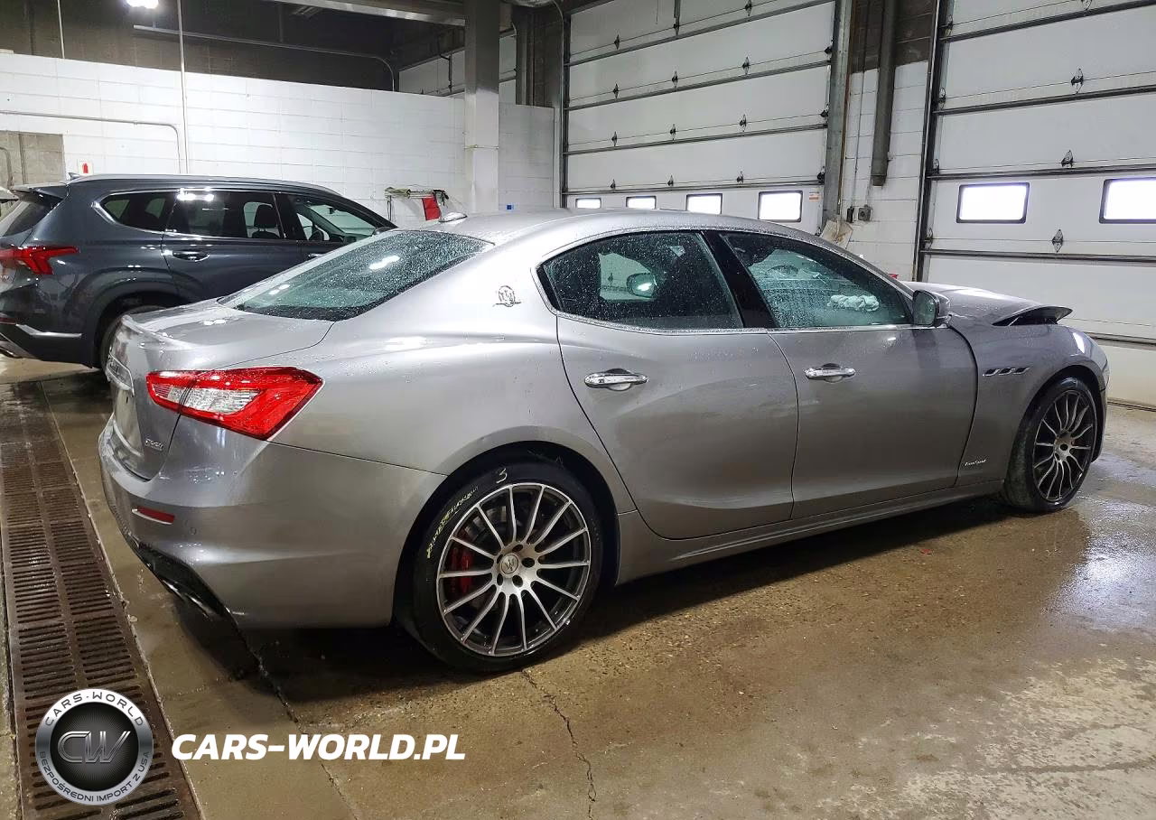 2018 Maserati Ghibli S VIN:ZAM57YTS9J1286225 - 3