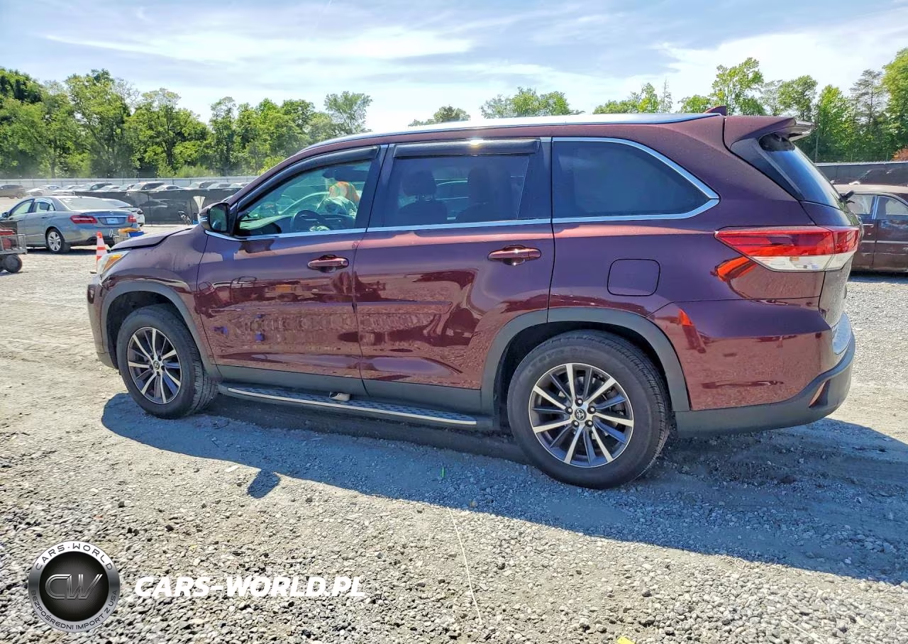 2019 Toyota Highlander Xle VIN:5TDKZRFH0KS335288 - 2