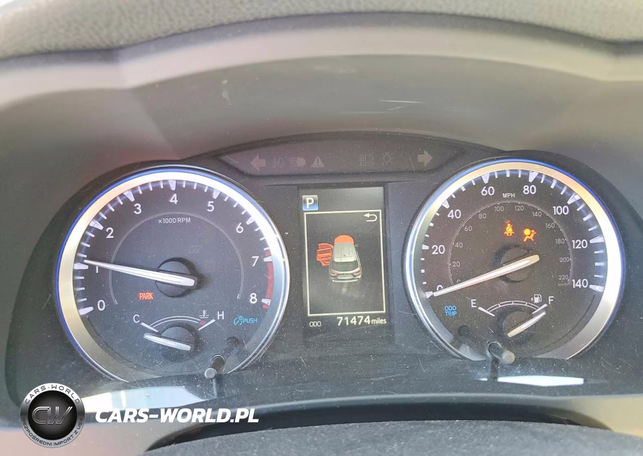 2019 Toyota Highlander Xle VIN:5TDKZRFH0KS335288 - 9