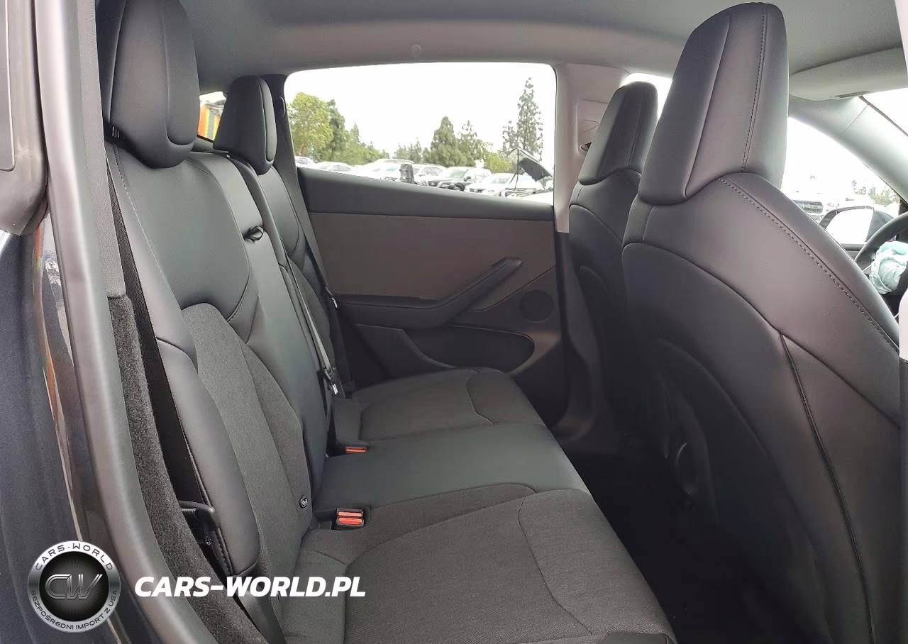 2026 Tesla Model Y VIN:7SAYGDED5TA601816 - 11