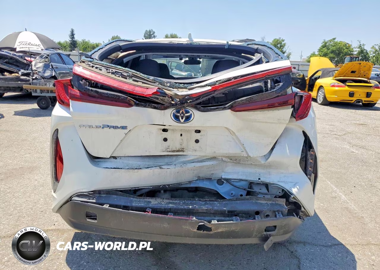2020 Toyota Prius Prime Le VIN:JTDKARFP3L3132090 - 6