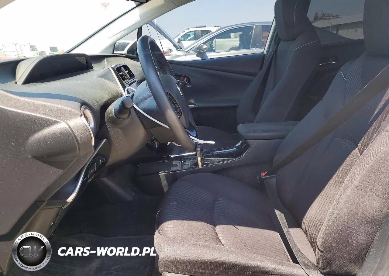 2020 Toyota Prius Prime Le VIN:JTDKARFP3L3132090 - 7