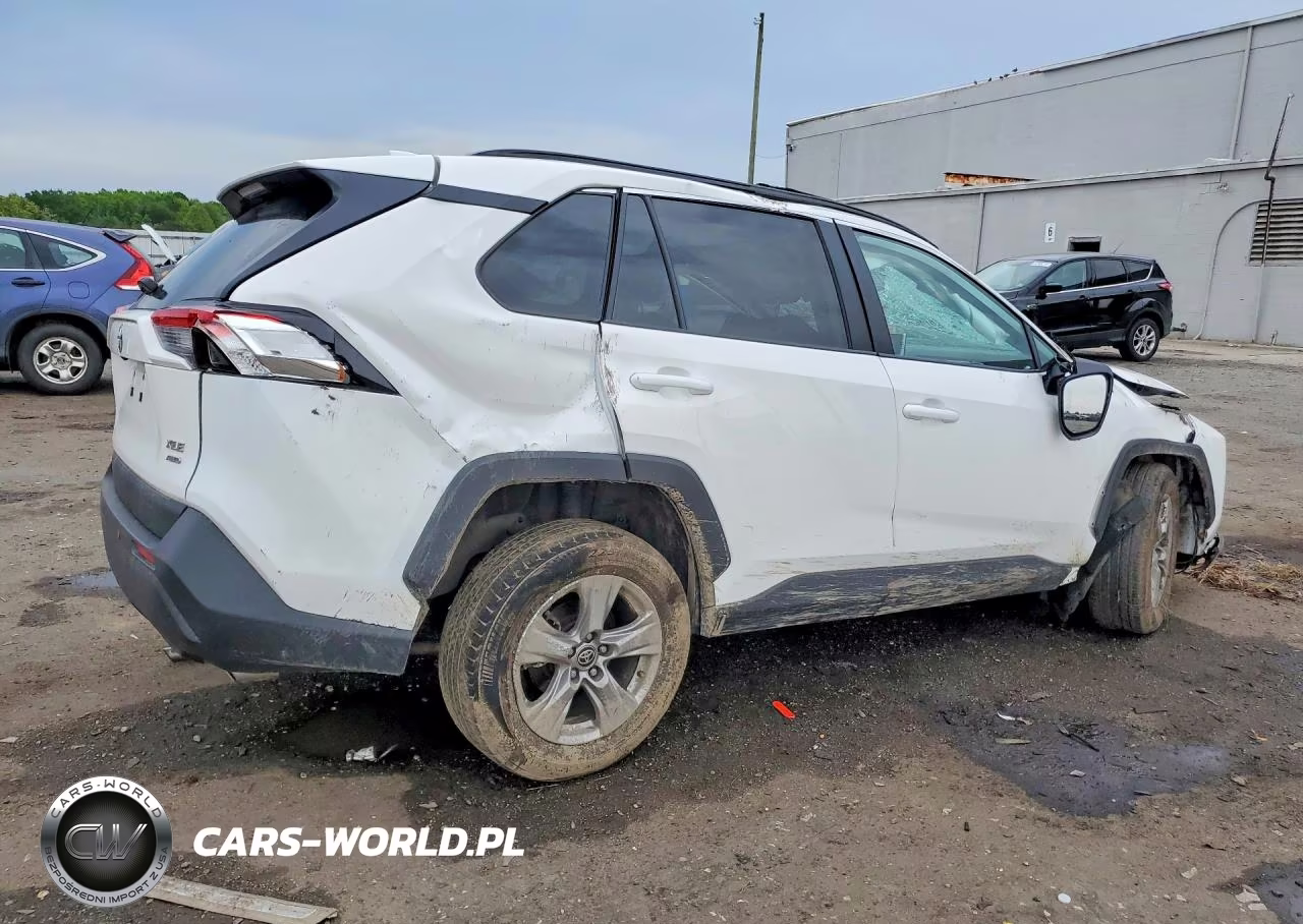 2025 Toyota Rav4 Xle VIN:2T3P1RFV3SW499720 - 3