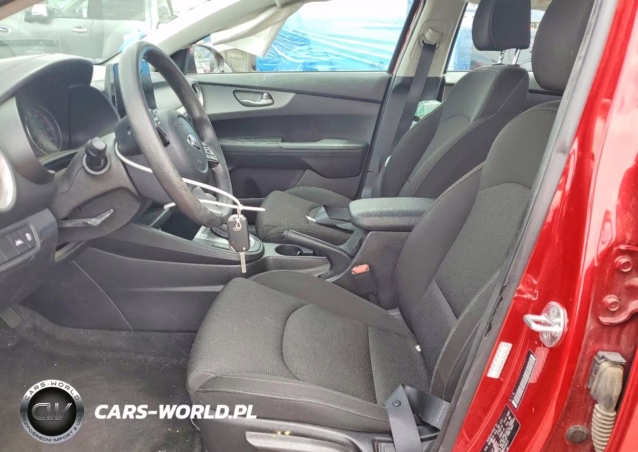 2021 Kia Forte Lxs VIN:3KPF24AD5ME405815 - 7