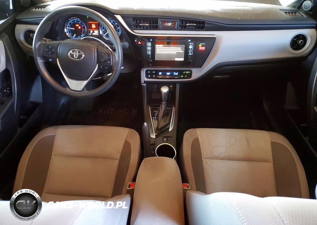 2018 Toyota Corolla Le VIN:2T1BURHE6JC081157 - 8