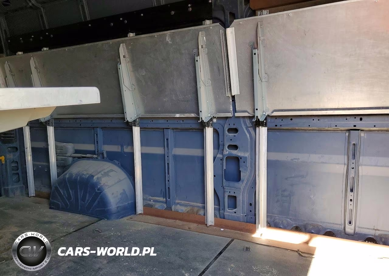 2019 Ram Promaster 3500 Delivery Van VIN:3C6URVJG9KE561816 - 10
