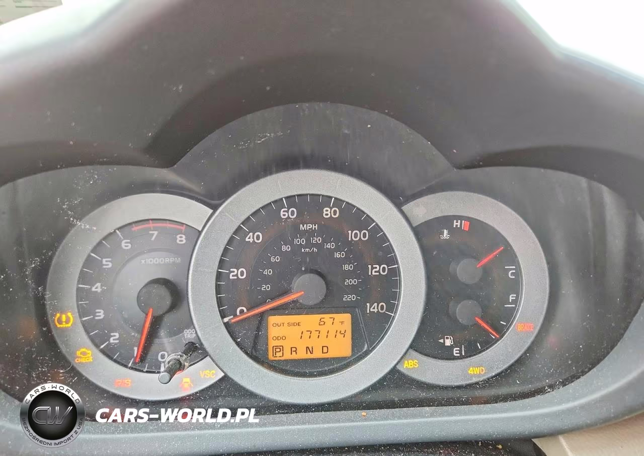 2008 Toyota Rav4 Base VIN:JTMBD35V685177962 - 9