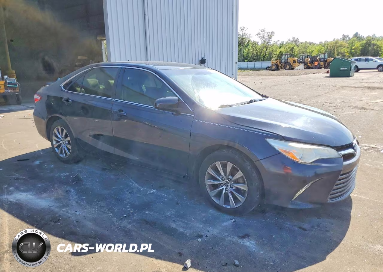 2016 Toyota Camry Xle VIN:4T1BF1FK3GU500397 - 4