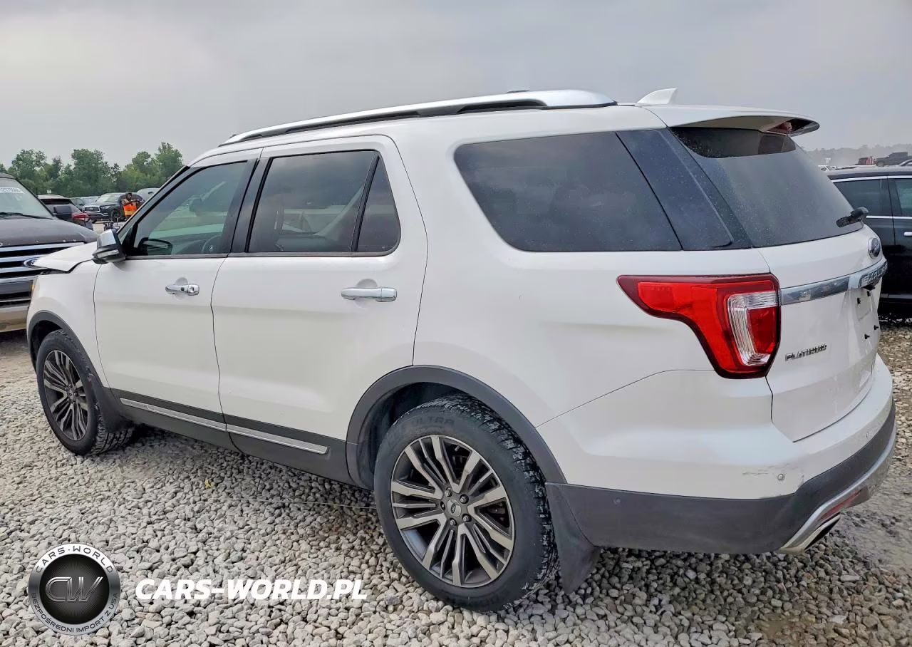 2016 Ford Explorer Platinum VIN:1FM5K8HT4GGC38640 - 2