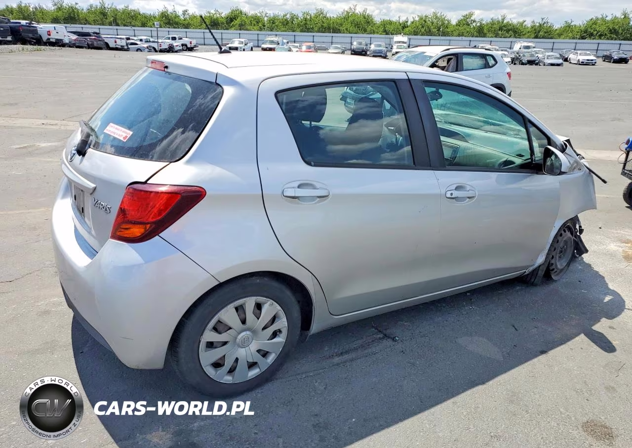 2015 Toyota Yaris 5-Door L VIN:VNKKTUD30FA047843 - 3