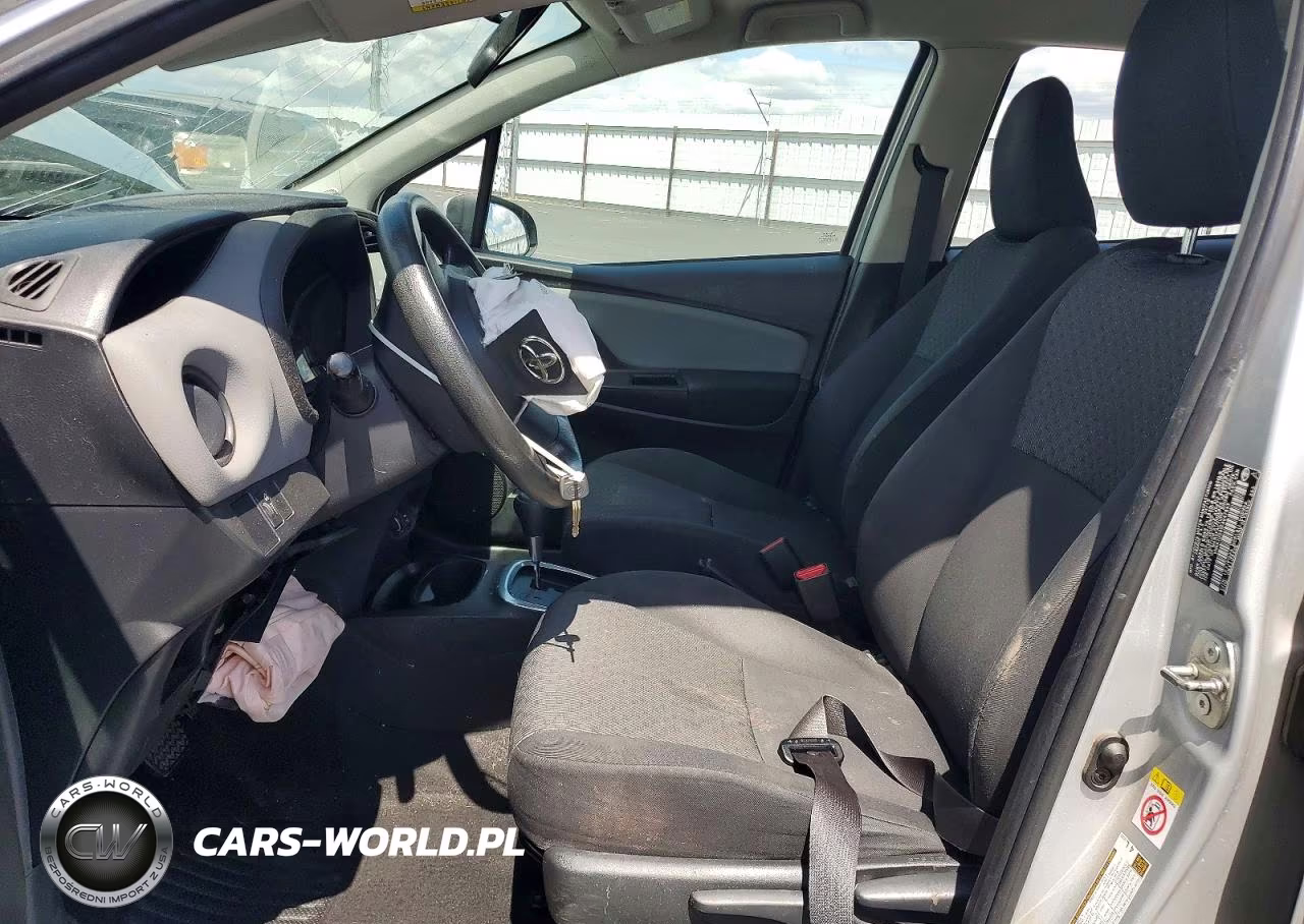 2015 Toyota Yaris 5-Door L VIN:VNKKTUD30FA047843 - 7