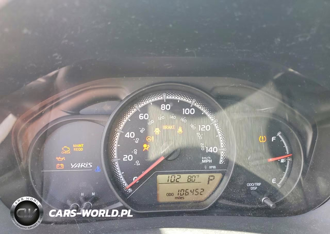 2015 Toyota Yaris 5-Door L VIN:VNKKTUD30FA047843 - 9
