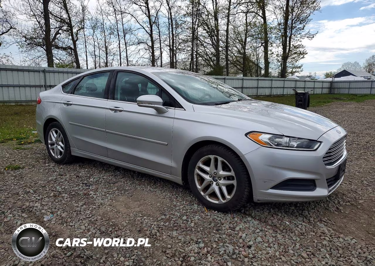 2013 Ford Fusion Se VIN:3FA6P0HR2DR316469 - 4
