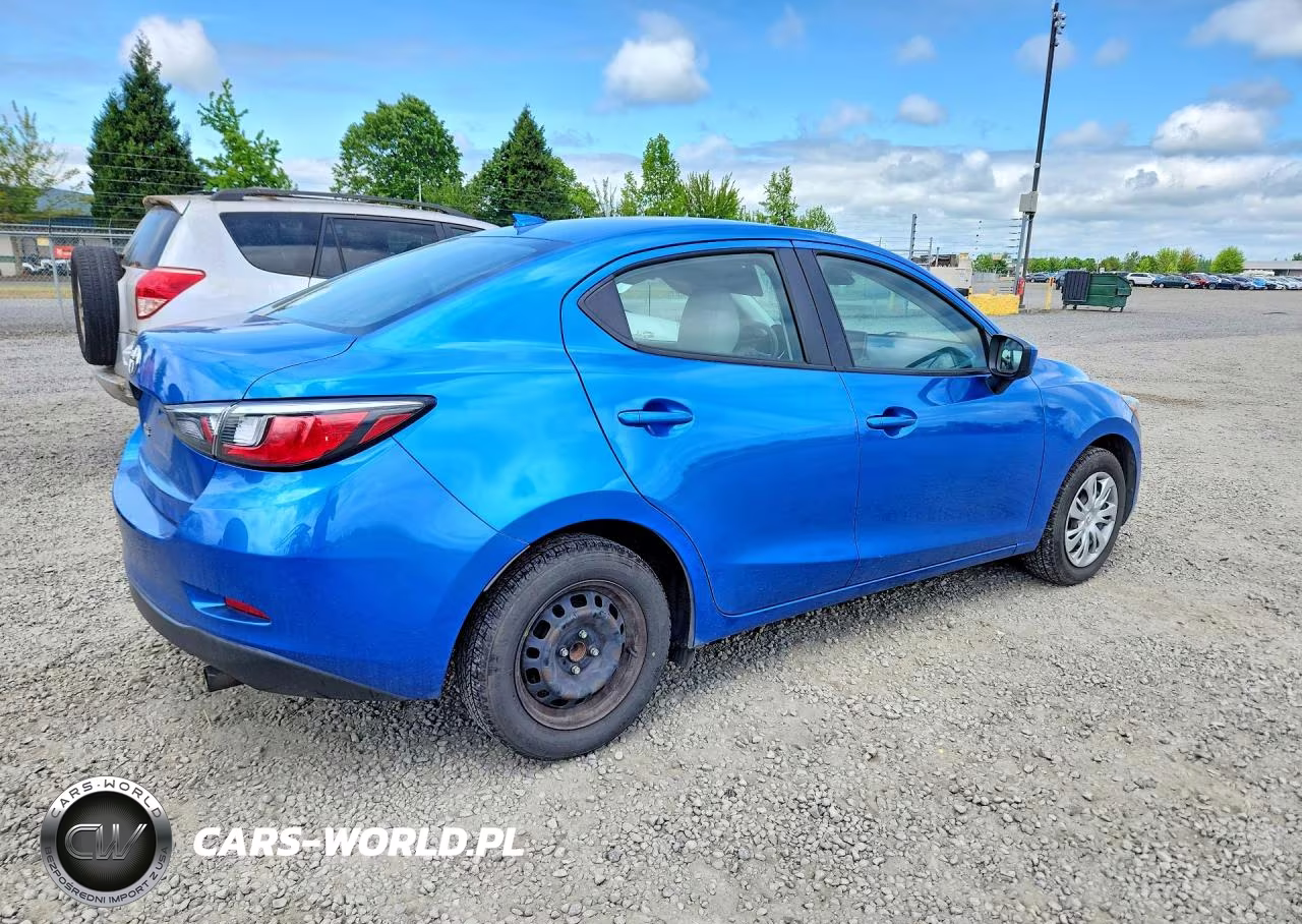 2019 Toyota Yaris L VIN:3MYDLBYV5KY506650 - 3