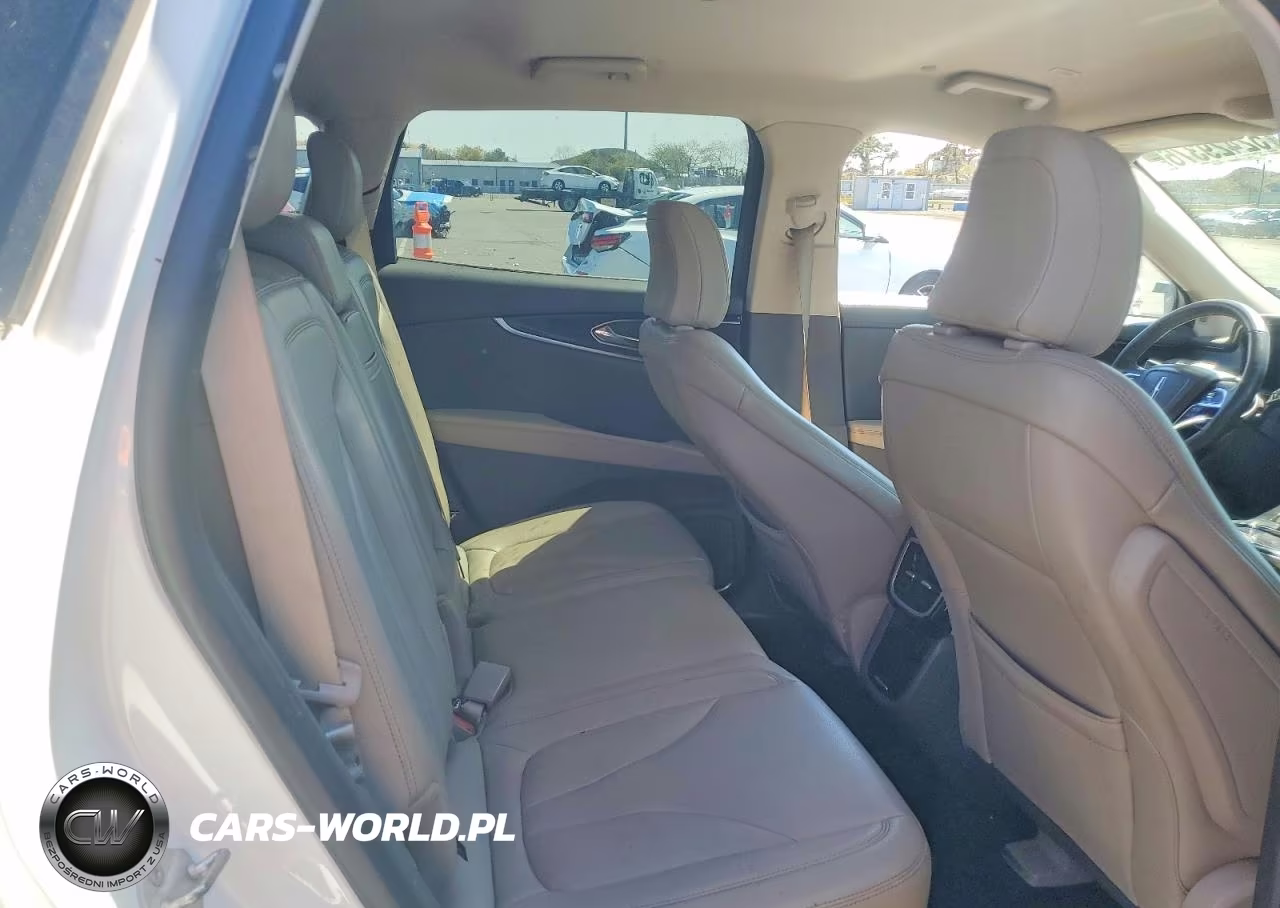 2021 Lincoln Nautilus VIN:2LMPJ8J94MBL13208 - 11