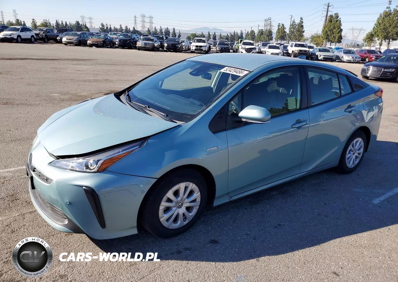 2021 Toyota Prius Le – zdjęcie 1 z 12