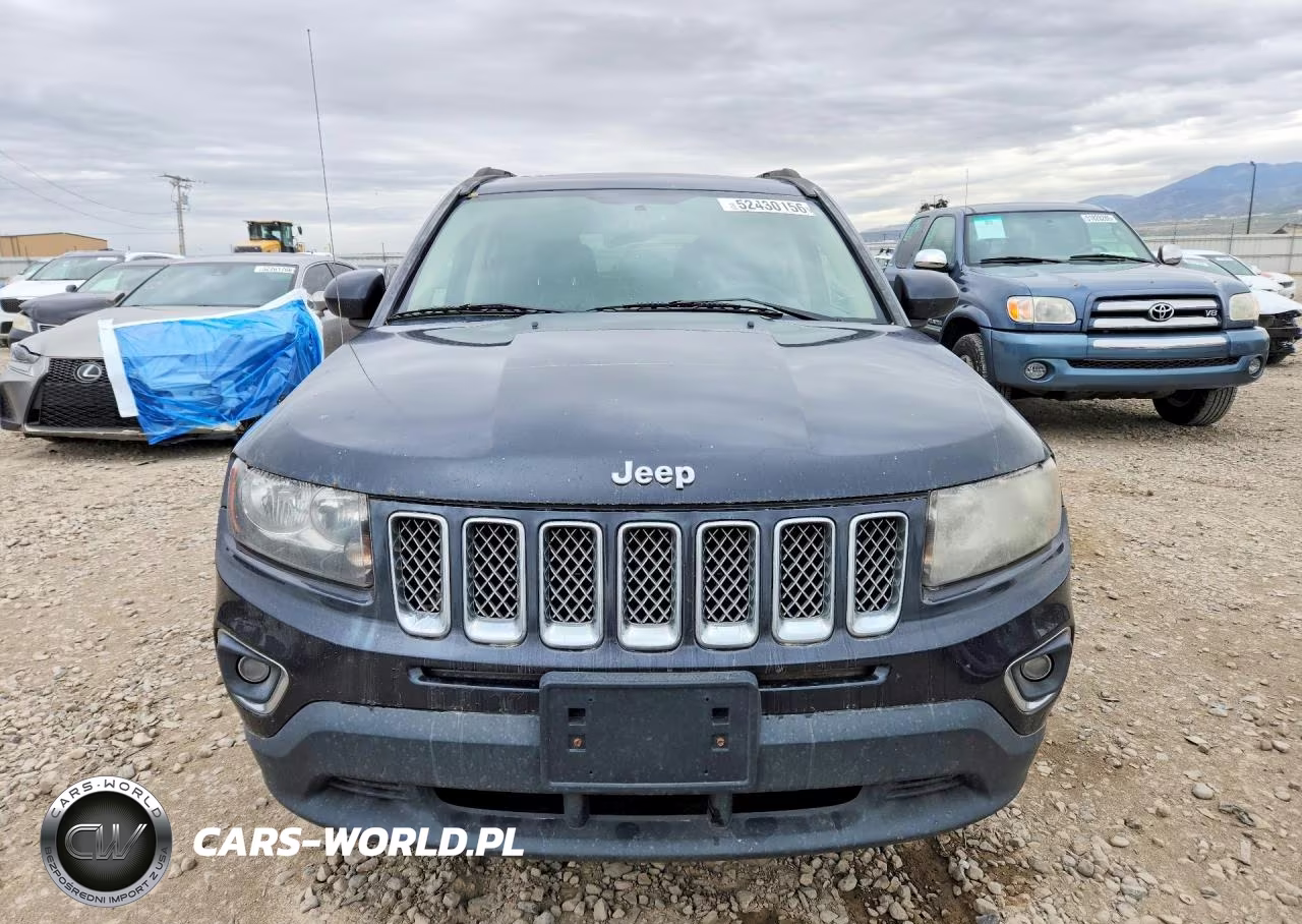 2015 Jeep Compass Latitude VIN:1C4NJDEB0FD130916 - 5