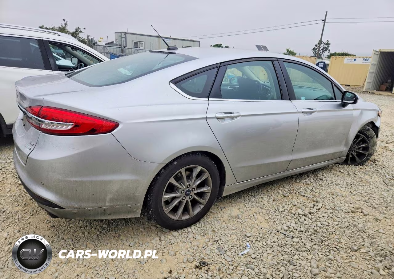 2017 Ford Fusion Se VIN:3FA6P0HDXHR343851 - 3